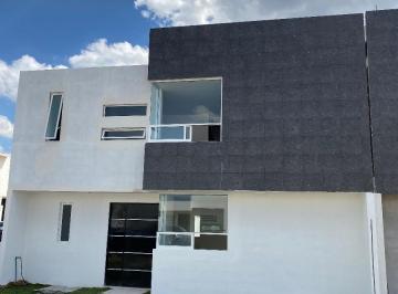 Casa · 145m² · 3 Recámaras · 3 Estacionamientos · De Los Mejores Precios Que Encontrarás en Las Trojes Corregidora