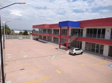 Local comercial · 2080m² · 46 Estacionamientos · Centro Comercial en Venta en El Márques