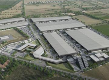 Nave industrial · 4961m² · Naves Para Cliente Final Establece Tu Negocio en El Área del Aeropuerto de Qro.