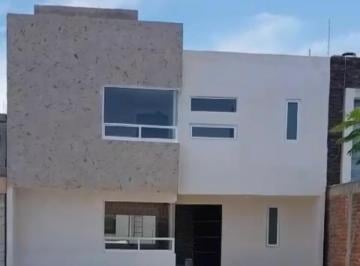 Casa · 250m² · 3 Recámaras · 3 Estacionamientos · Querétaro. Tienes Que Conocer Esta Casa Para Estrenar en Las Trojes, Corregidora