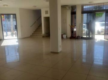 Edificio · 950m² · Edificio Comercial en Renta: Inmejorable Ubicación y Potencial