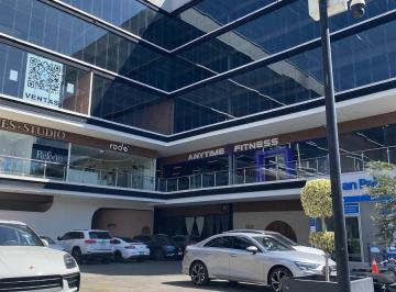 Local comercial · 130m² · Local en Venta/renta en La Reserva El Campanario, Querétaro