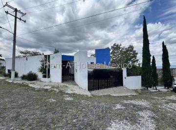 Casa de 3 habitaciones, Querétaro · Casa en Venta Huertas La Joya 3 Recamaras 4 Baños Amplio Jardin Terraza