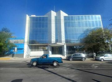 Bodega comercial · 385m² · 6 Estacionamientos · Oficina en Renta a 50 m de Bernardo Quintana
