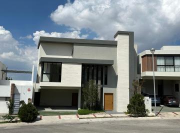 Casa 323m² Venta Club de Golf la Loma · Casa en Venta en La Loma Club de Golf, San Luis Potosí | Desde 14 Mdp