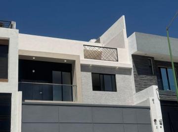 Casa de 4 habitaciones Venta MN 5,200,000 · Casa en Venta Villa Magna 2a Secc Slp