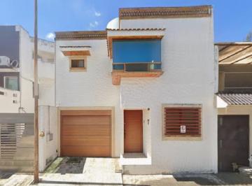 Casa de 3 habitaciones, Xalapa · Casa en Venta en Xalapa - Enriquez, Veracruz.
