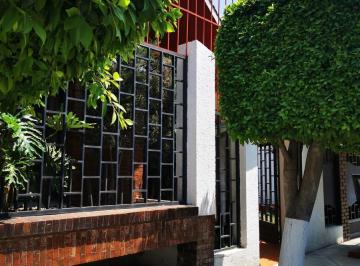 Casa · 400m² · 3 Recámaras · 3 Estacionamientos · Casa de Una Planta Atras de Terraza Coapa
