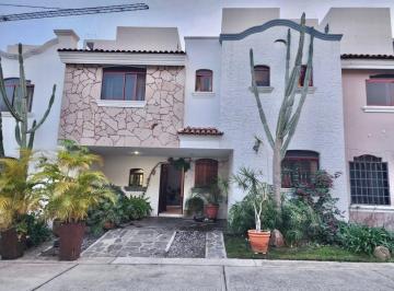 55d3a331241ca268cc1f2f7b0557d00ba8f584bab9900a9e533e2fc642692b76 · Casa en Venta en Av Ciudad Granja