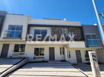 Casa · 119m² · 3 Recámaras · 2 Estacionamientos · Casa en Venta en Terralta Coto Residencial, Tijuana