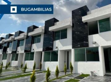 Casa · 141m² · 3 Recámaras · 2 Estacionamientos · Venta Preciosa Residencia en Colonia Bugambilias Puebla