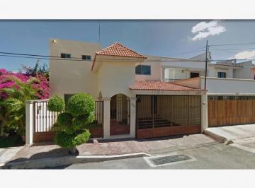 Casa de 5 habitaciones, Mérida · Venta de Casa en Merida, Yucatan.