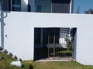 Casa · 102m² · 3 Recámaras · 2 Estacionamientos · Casa en Venta San Juan Tilapa