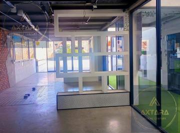 Local comercial · 96m² · 25 Estacionamientos · Local en Los Arcos
