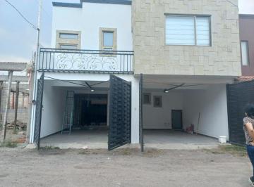 Casa · 270m² · 3 Recámaras · 2 Estacionamientos · Casa en Venta en San Antonio Buenavista