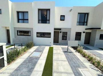 Casa · 112m² · 3 Recámaras · 2 Estacionamientos · El Marques Casa Nueva en Venta Rah2409