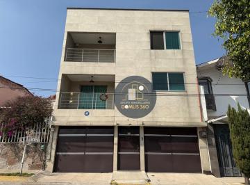 Casa · 378m² · 4 Recámaras · 5 Estacionamientos · Venta Casa en Tlalnepantla, Estado de Mexico