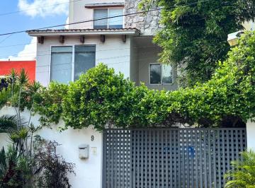 Casa de 4 habitaciones, Cancún · Casa en Venta y Renta en Álamos