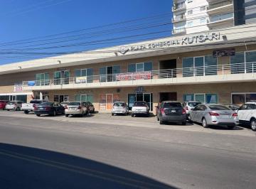 Local comercial · 63m² · 25 Estacionamientos · Local en Plaza Comercial - (4)