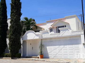 Casa · 212m² · 4 Recámaras · 2 Estacionamientos · Casa en Venta Fracc San Angel Iguala Guerrero