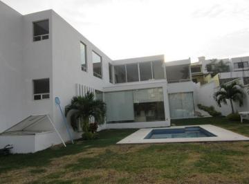 Casa · 412m² · 6 Recámaras · 2 Estacionamientos · Casa - Moderna Casa en Venta, Vigilancia, Palmira, Cuernavaca