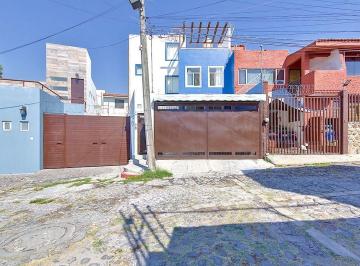 Casa de 4 habitaciones, Cuernavaca · Casa en Venta, Col Jardines de Acapantzingo. Cuernavaca, Morelos