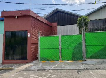 Bodega comercial · 367m² · 2 Estacionamientos · Bodega en Renta en Col. Estrada Cajigal, Cuernavaca