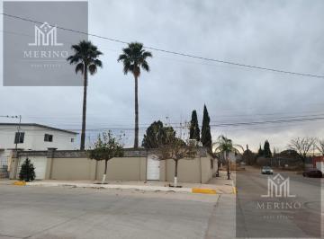 Casa · 268m² · 4 Recámaras · 4 Estacionamientos · Casa en Venta en Colonia Aeropuerto