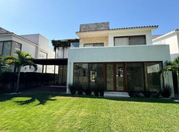 Casa · 314m² · 4 Recámaras · 2 Estacionamientos · Casa en Paraiso Country Club
