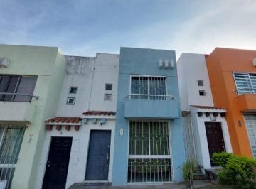 Casa · 87m² · 2 Recámaras · 1 Estacionamiento · Casa en Venta en Banus Residencial