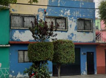 Casa de 4 habitaciones, Iztacalco · Casa en Venta en Oriente, Agricola Oriental. Iztacalco