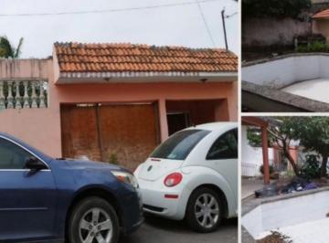 Casa · 180m² · 3 Recámaras · 2 Estacionamientos · Oportunidad | Amplia Casa en Col. Niños Héroes