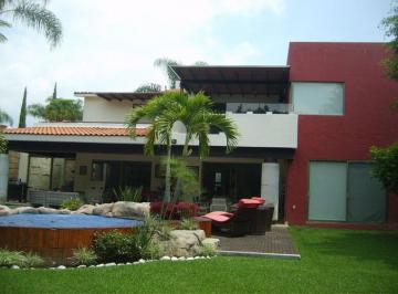 Casa · 550m² · 3 Recámaras · 2 Estacionamientos · Casa - Fraccionamiento San Jerónimo Ahuatepec