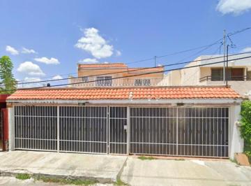 Casa de 4 habitaciones, Mérida · Casa con 4 Recámaras y 263 m² Superficie de Terreno en Venta, Mérida