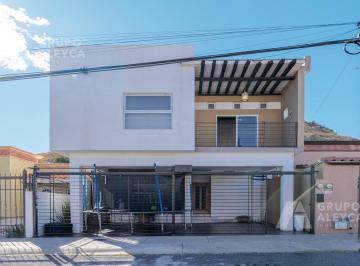 Casa · 169m² · 4 Recámaras · 2 Estacionamientos · Casa Rinconadas de La Sierra Etapa 6