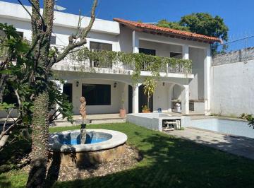Casa · 449m² · 4 Recámaras · 2 Estacionamientos · Casa en Venta Jardines de Cuernavaca, Cuernavaca