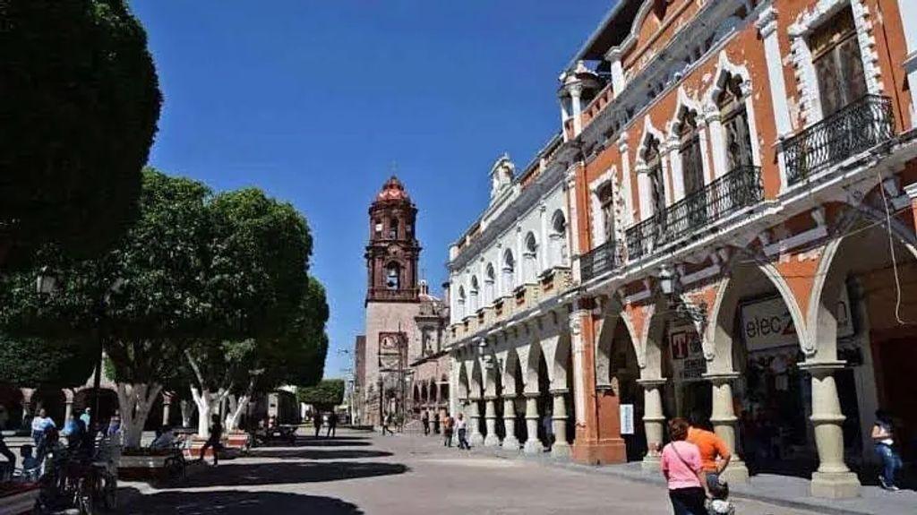 Casa en Venta La Barca a 2 Cuadras del Centro