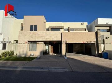 Casa de 3 habitaciones, Chihuahua · Casa en Venta en Lomas de San Charbel, Zona Valles, Chihuahua, Chihuahua