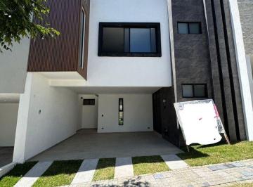 Casa de 4 habitaciones, San Andrés Cholula · En Venta Casa de 4 Recamaras en Parque Cuernavaca de Lomas de Angelopolis