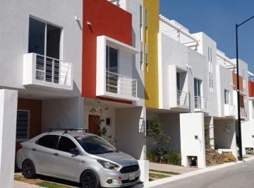 Casa de 3 habitaciones, Guadalajara · Casa en Venta en Jardines de La Paz