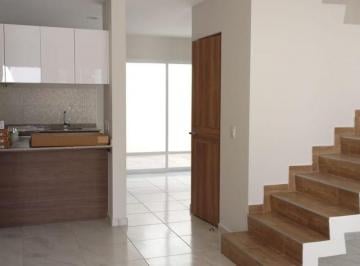 Casa de 3 habitaciones, Guadalajara · Casa en Venta en Jardines de La Paz