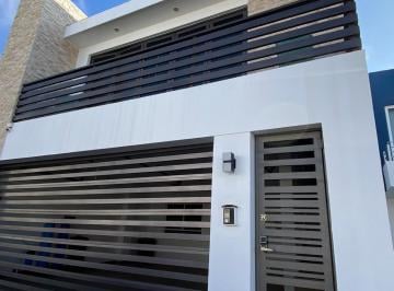 Casa · 252m² · 3 Recámaras · 2 Estacionamientos · Casa en Venta en Puerta del Mar - (4)