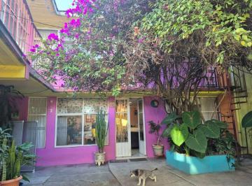 Casa · 196m² · 3 Recámaras · 5 Estacionamientos · Casa Amplia en Venta en Barrio Zapotla, Cercana a La Viga y Av del Recreo, Iztacalco