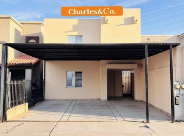 Casa · 110m² · 3 Recámaras · 2 Estacionamientos · Casa en Renta