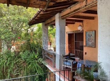 Casa de 1 habitación, Valle de Bravo · Casa / Terreno Para Remodelar en El Centro de Valle de Bravo