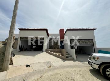 Casa · 120m² · 2 Recámaras · 2 Estacionamientos · Casa en Venta, en del Mar Residencial, en Playas de Tijuana