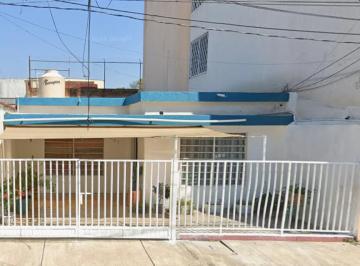 Casa en Venta de 3 habitaciones Villahermosa Centro · Hermosa Casa en Villahermosa centro¡Ya Sea Para Vivir o Invertir Aprovecha Hoy