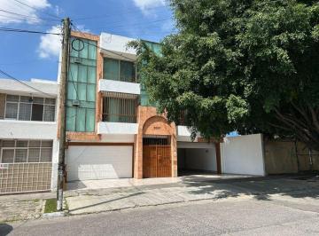 Oficina · 30m² · 1 Estacionamiento · Oficinas en Renta en Jardines del Bosque Guadalajara