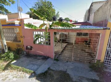 Casa de 3 habitaciones, Carmen · Venta de Casa en El Fraccionamiento Puesta del Sol, Ciudad del Carmen, Campeche