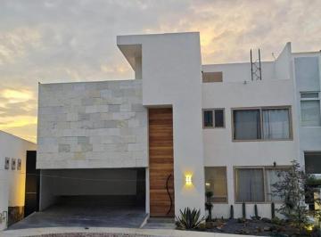 Casa de 4 habitaciones, El Marqués · Venta de Casa en Zibata, Querétaro